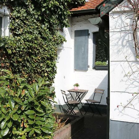 Apartamento Kleines, gemütliches Häuschen Mönchengladbach Exterior foto